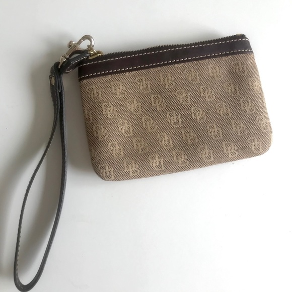 Dooney and Bourke monogrammed wristlet - Picture 2 of 5